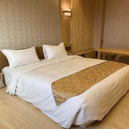 Wang Fu Hotel Miaoli Eksteriør bilde