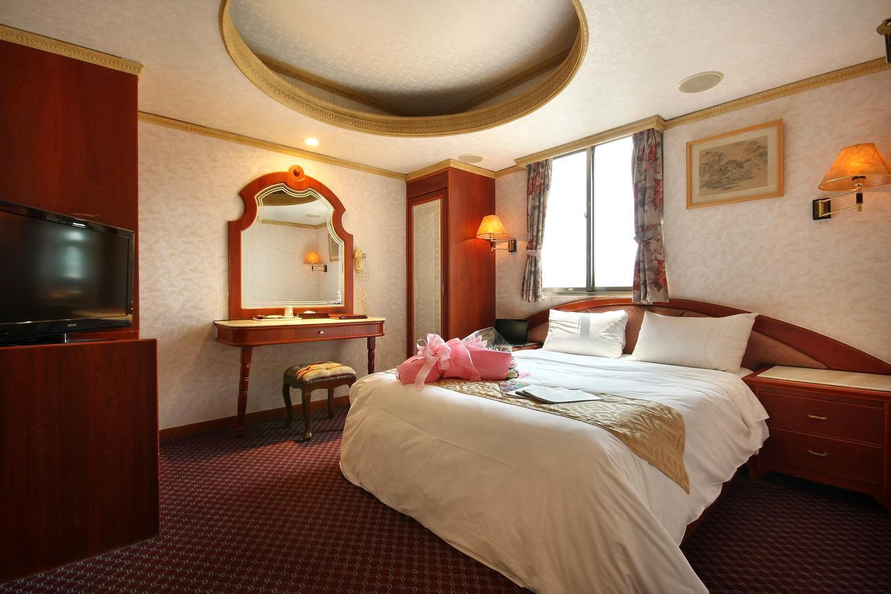 Wang Fu Hotel Miaoli Eksteriør bilde